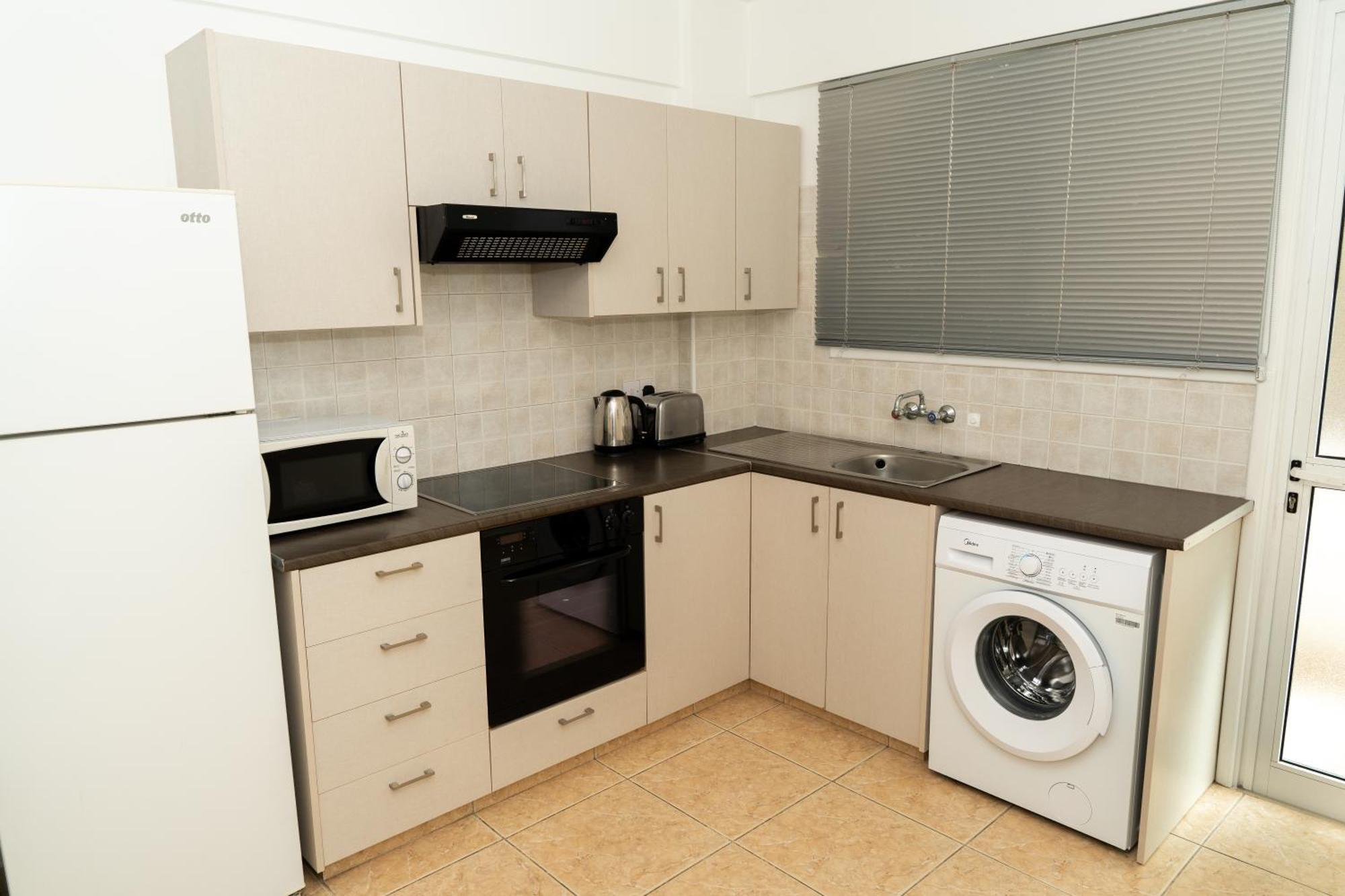 Olivia Mackenzie 2 Bedroom Flat With Pool Apartament